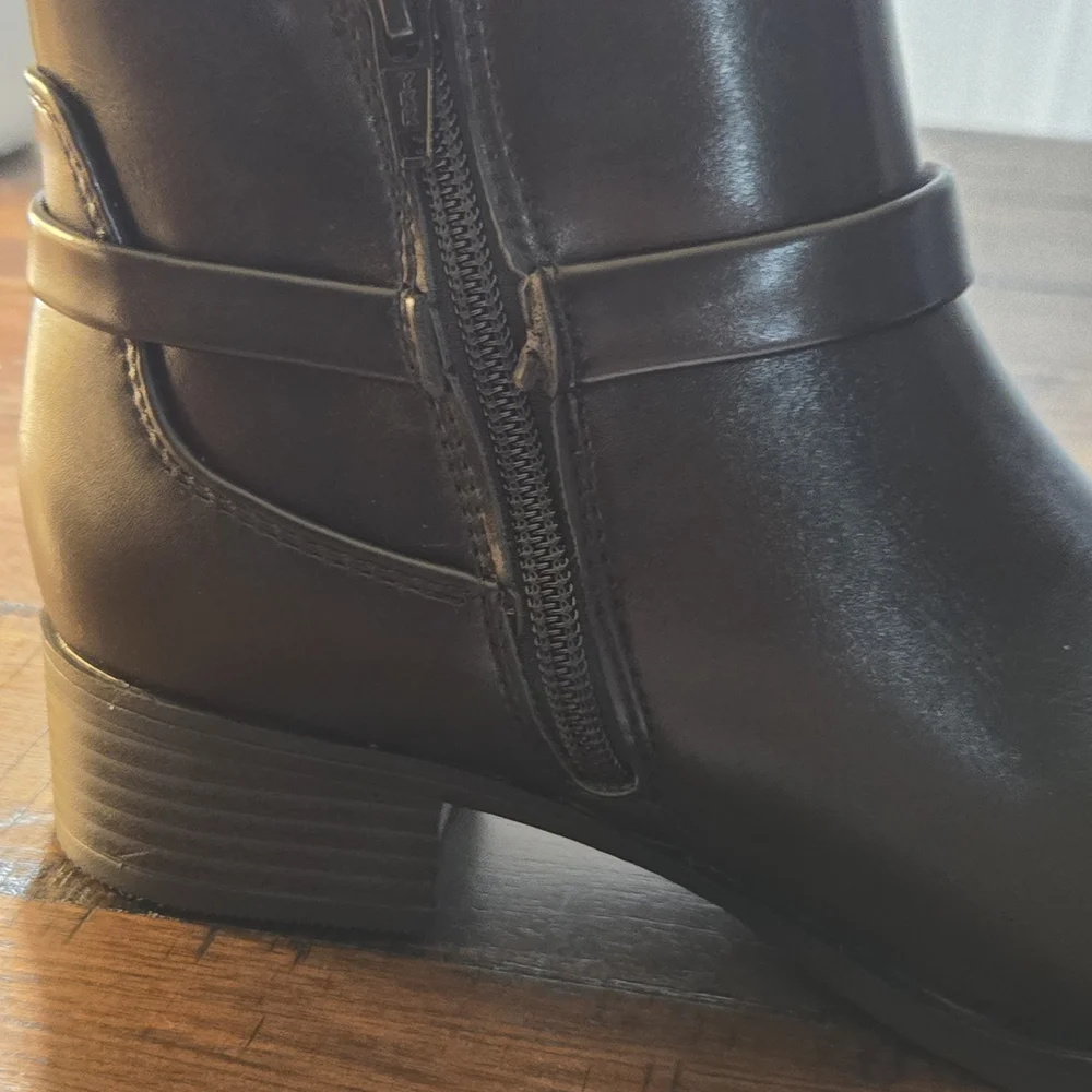 Sleek Black Ankle Booties‎ with Buckle Detail Granby Size 6